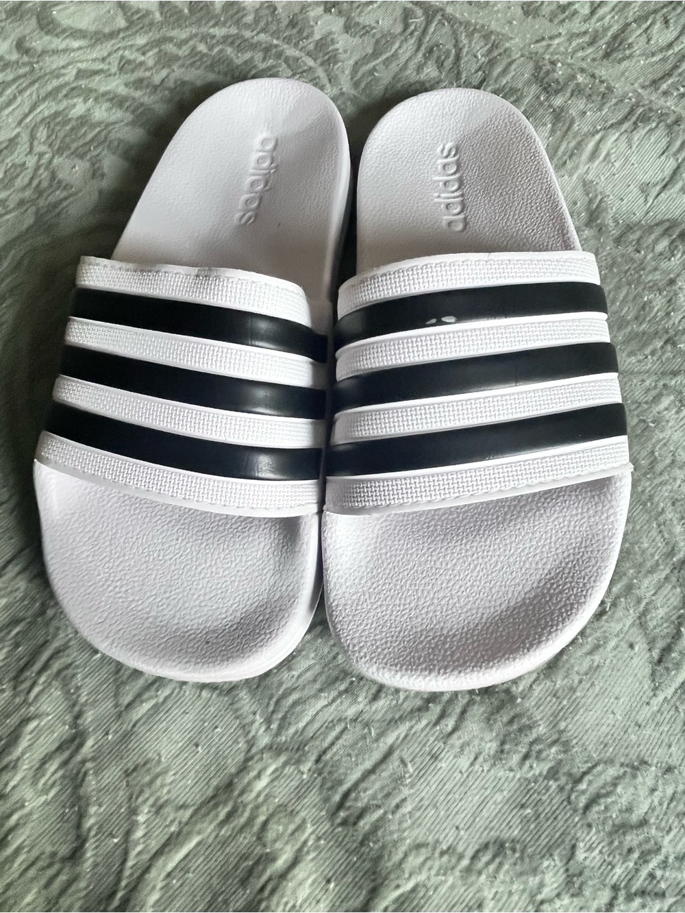 adidas White Slides with Black Three-Stripe Detail — Kids